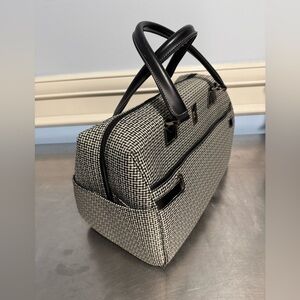 London Fog Black and White cabin carryon bag